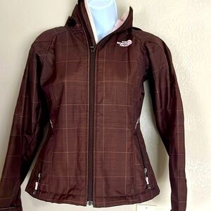 North face snow boarders jacket, EUC, only worn a few times.